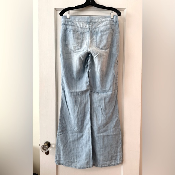 Anthropologie | Level 99 Light Wash Newport Wide-Leg Pants 28 - Picture 5 of 7